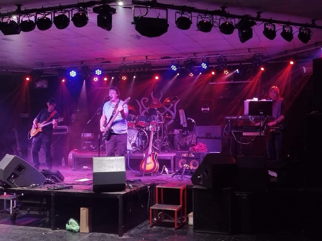 312588185_10226925744507687_101792191509529048_n